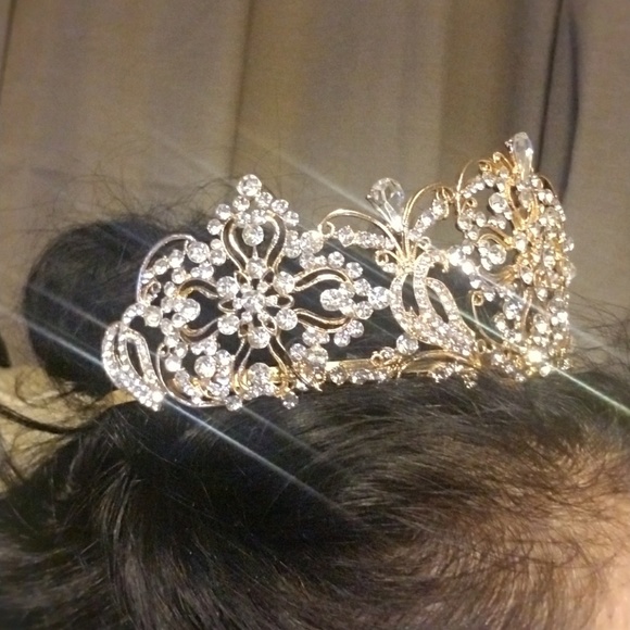 Crown - Picture 2 of 2